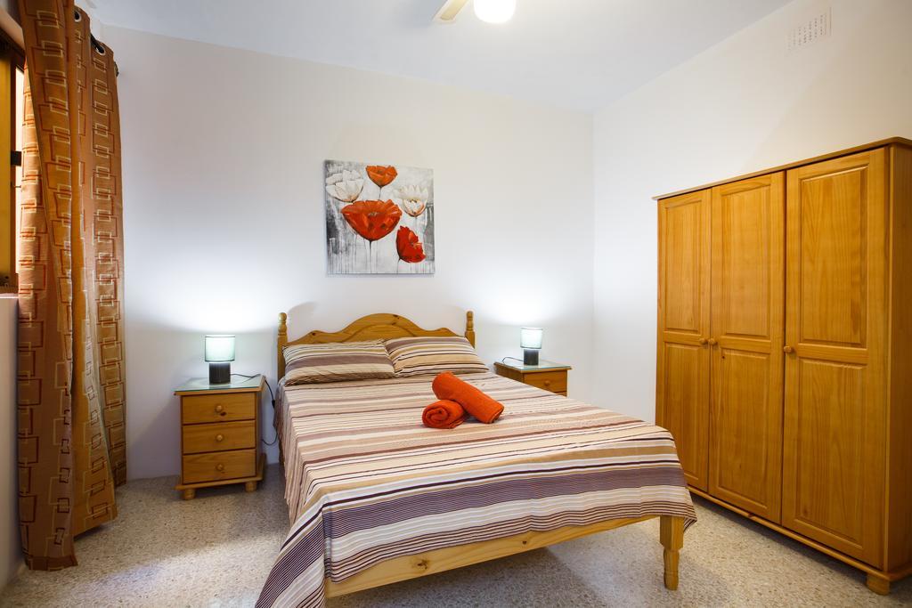 Dolphin Court Apartment Marsalforn Ngoại thất bức ảnh