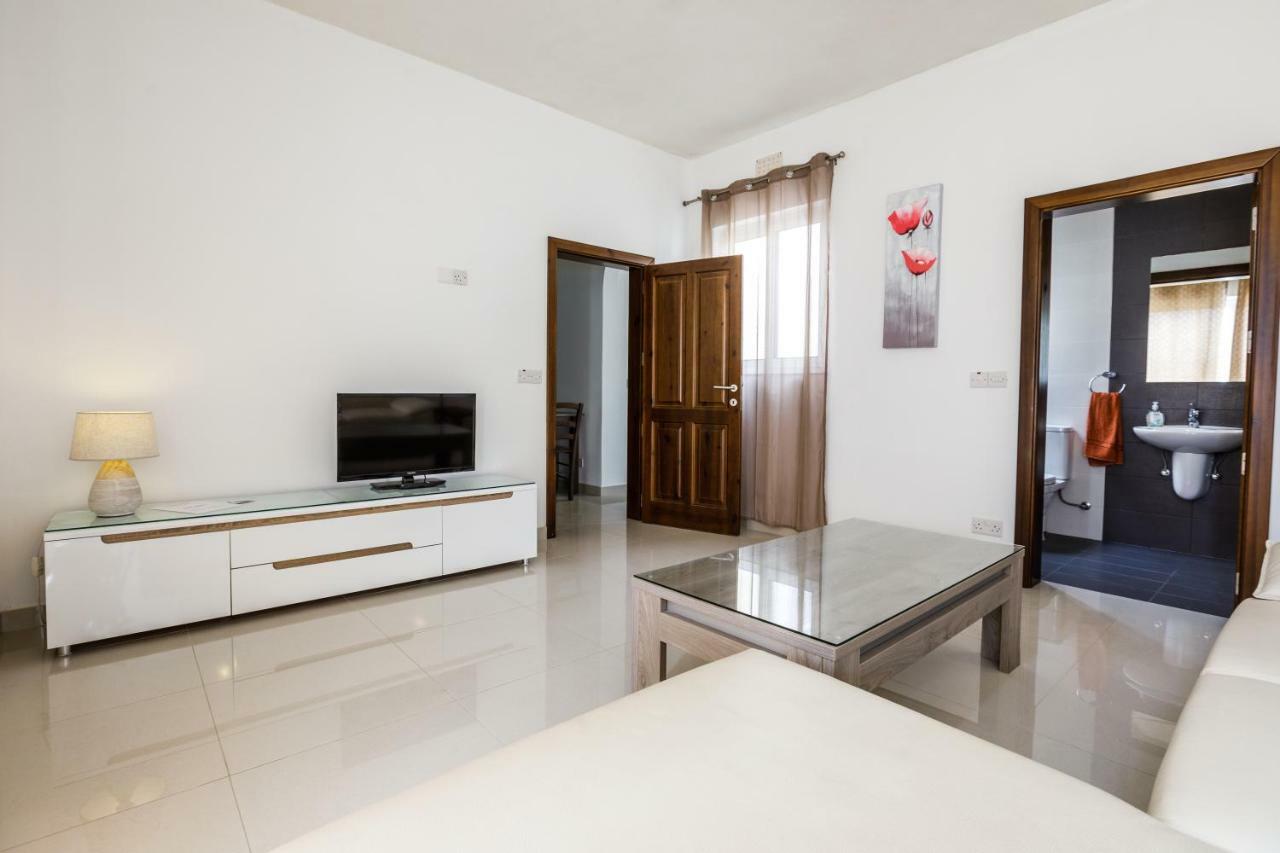 Dolphin Court Apartment Marsalforn Ngoại thất bức ảnh